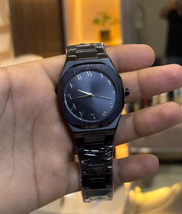 LUXURY WATERPROOF ARABIC DIAL WATCH